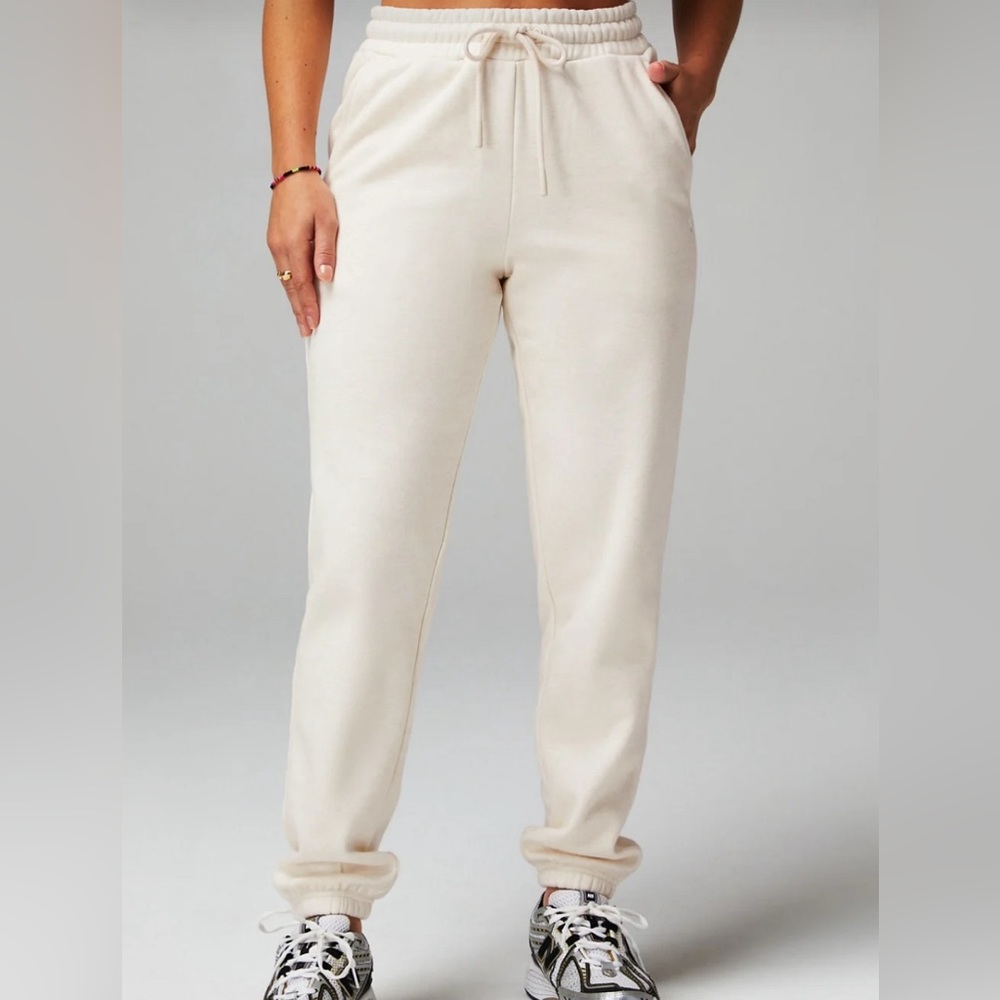 fabletics joggers size L NWOT